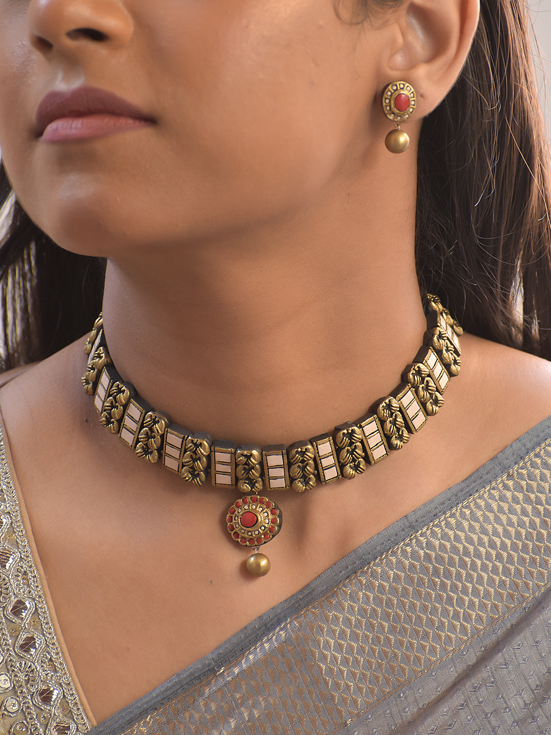 Terracotta Floral Block Choker with Red Medallion Pendant With Studs