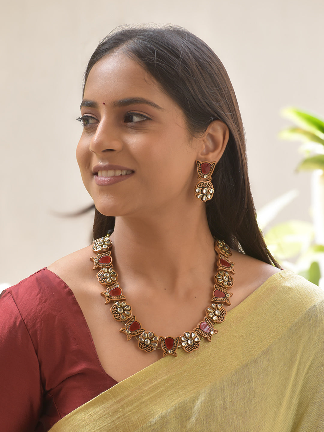 Handcrafted Terracotta Kundan Stones Floral Motif Necklace Set with Earrings – Red & Antique Gold