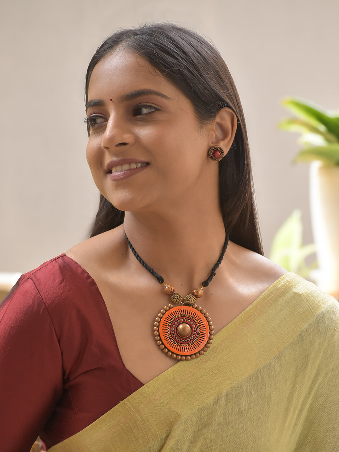 Sunburst Radiance Terracotta Necklace Set – Orange, Red & Gold Tribal Medallion Stud Earrings