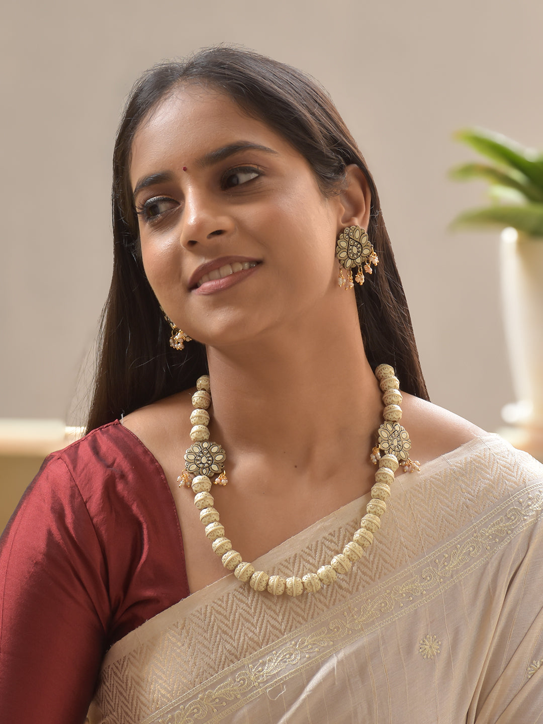 White Beads Terracotta Necklace Set with Floral Motifs – Antique Cream & Gold Beadwork Stud Earrings