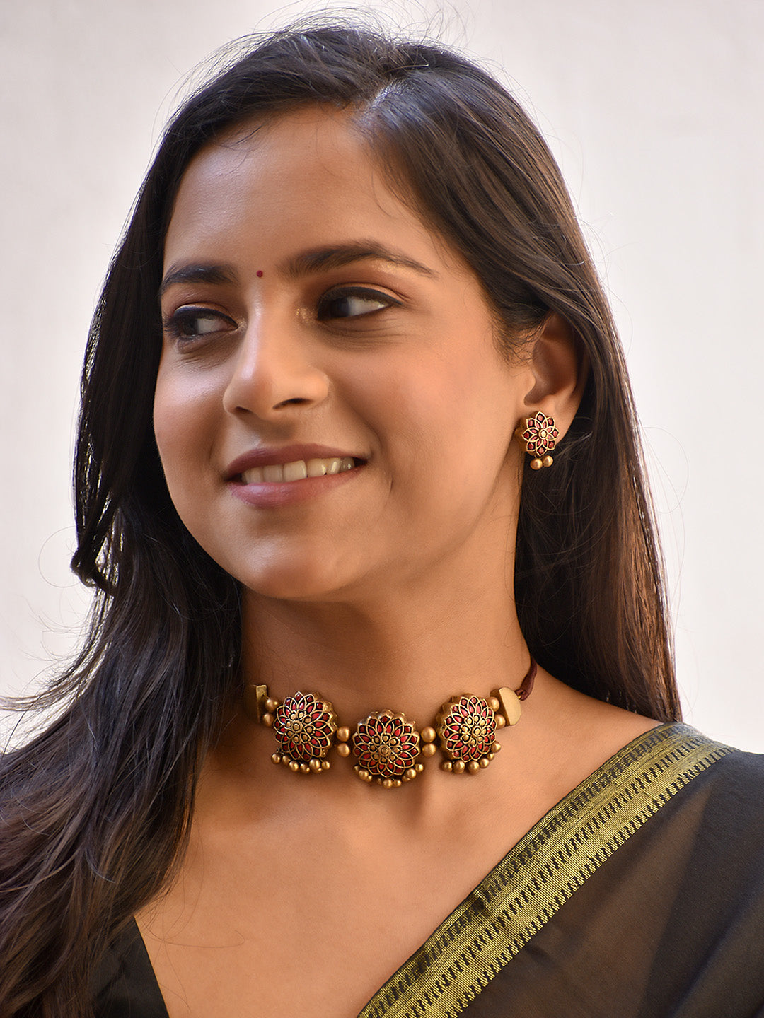 Kusumita — Handcrafted Floral Terracotta Choker Jewellery Set in Red & Antique Gold
