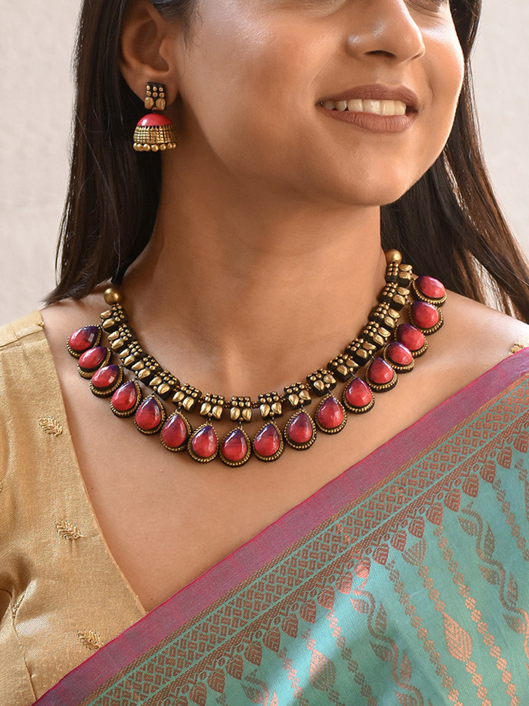 Raktakarani — Handcrafted Teardrop Design Terracotta Jewellery Set in Red & Antique Gold