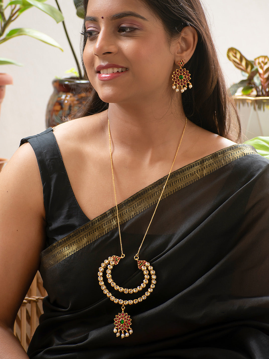 Premium Gold Finish Kundan Stones Red and Green Kemp Stones Temple Necklace Set with Gold Chain