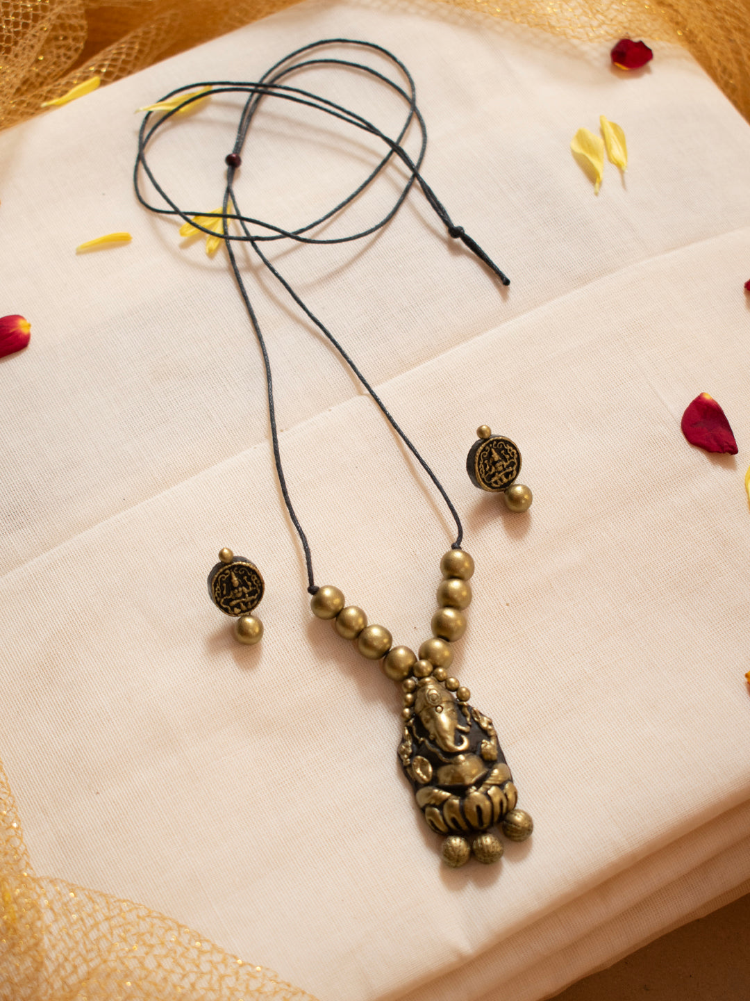 Antique Gold Ganesha Pendant Minimalistic Handmade Terracotta Necklace Set