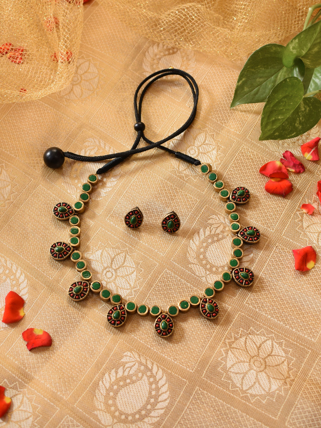 Antique Gold Red Green Minimalistic Pear Shape Temple Handmade Terracotta Necklace Set