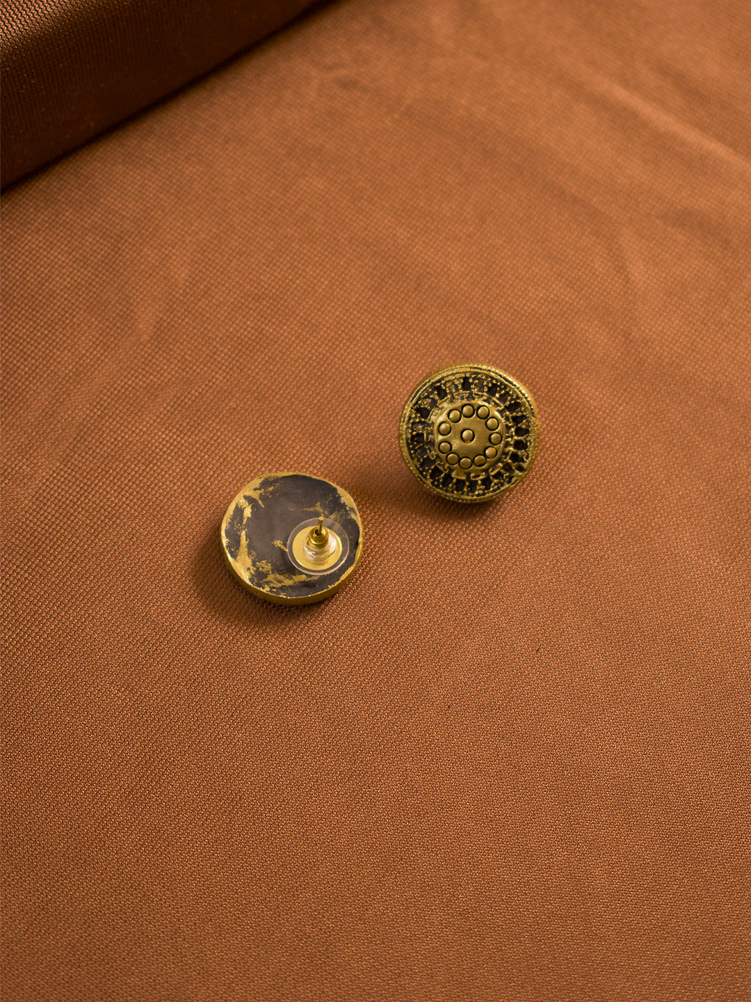 Antique Gold Toned Square Shape Pendant Black Color Terracotta Choker Necklace Set