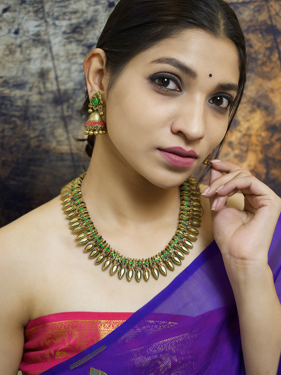 Antique Gold Toned Tear Drop Design Motifs Red And Green Color Terracotta Long Necklace Set