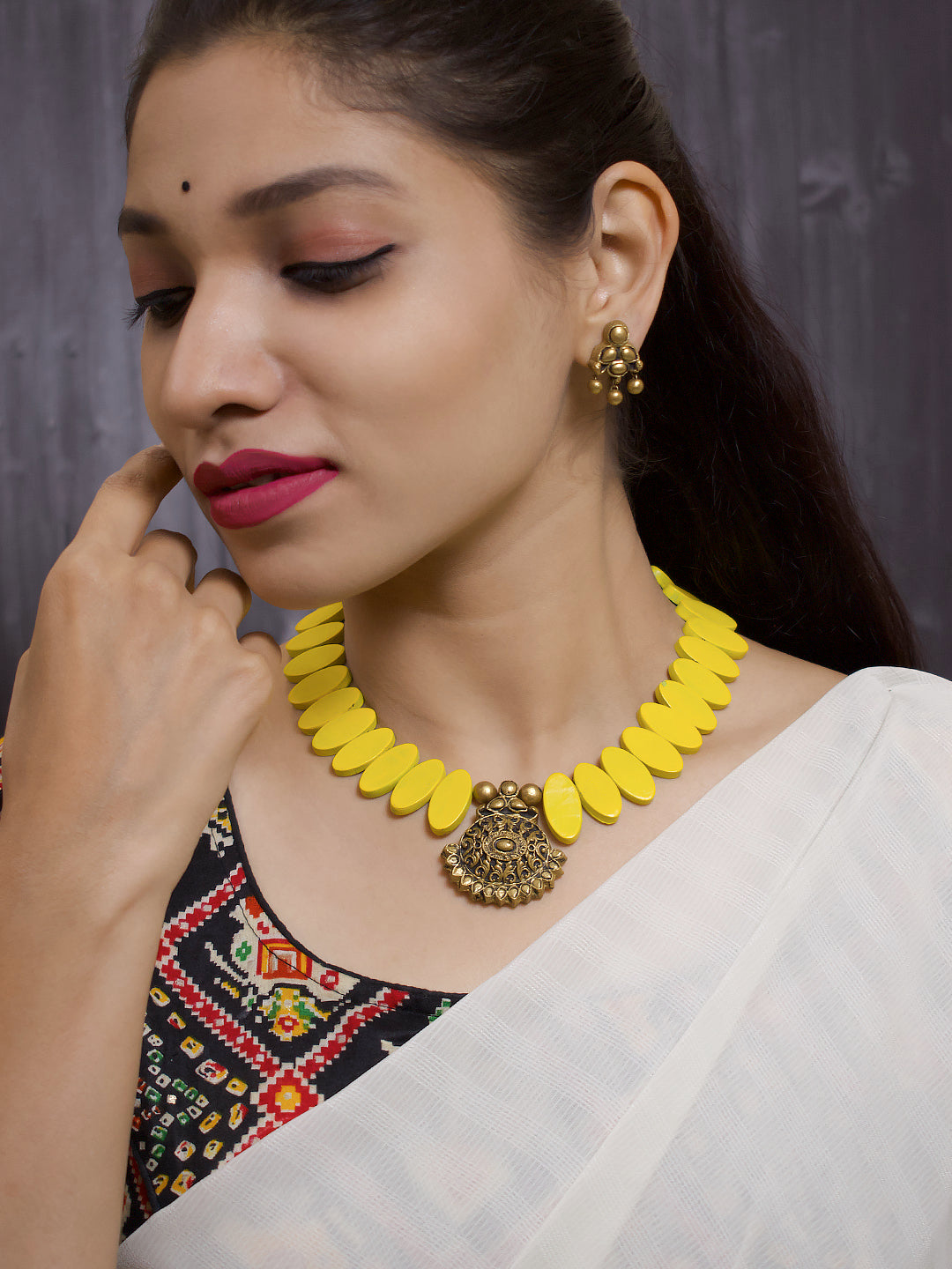 Oval Design Hand Painted Finish Terracotta Jewellery Set