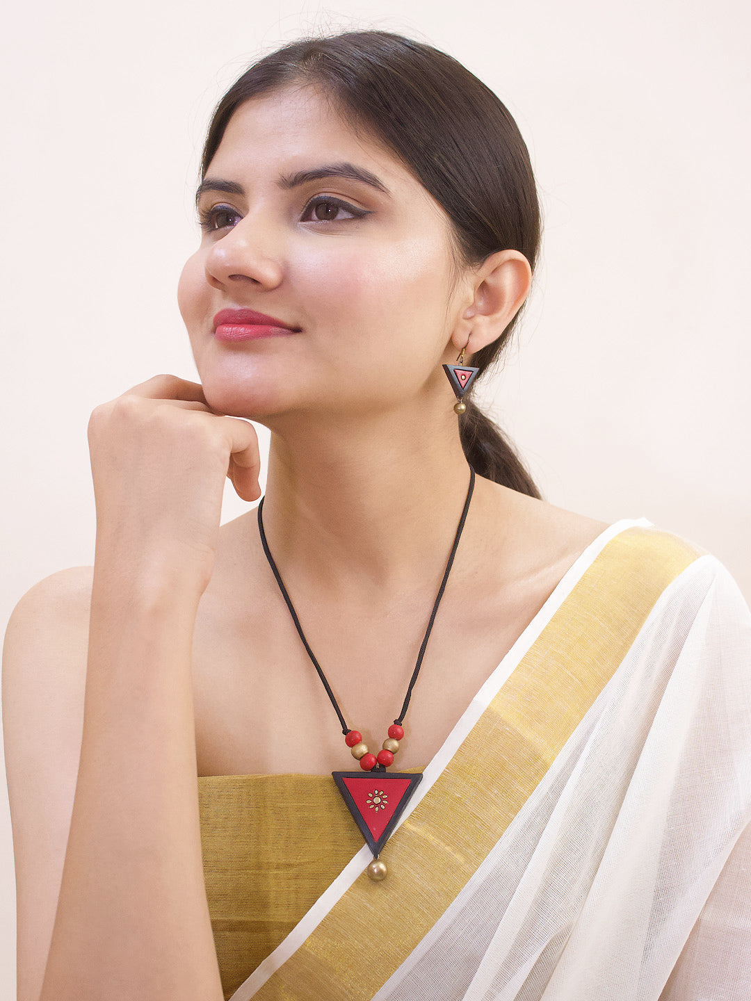 Antique Gold Toned Triangle Design Pendant Red And Black Color Beads Terracotta Necklace Set