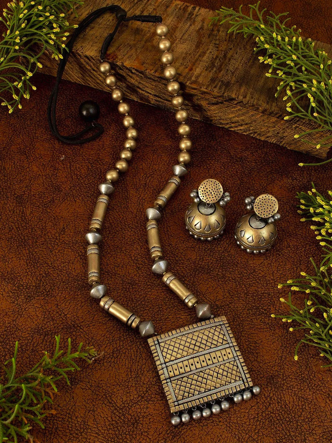 Gold Colour Square Shape Pendant Terracotta Necklace Set