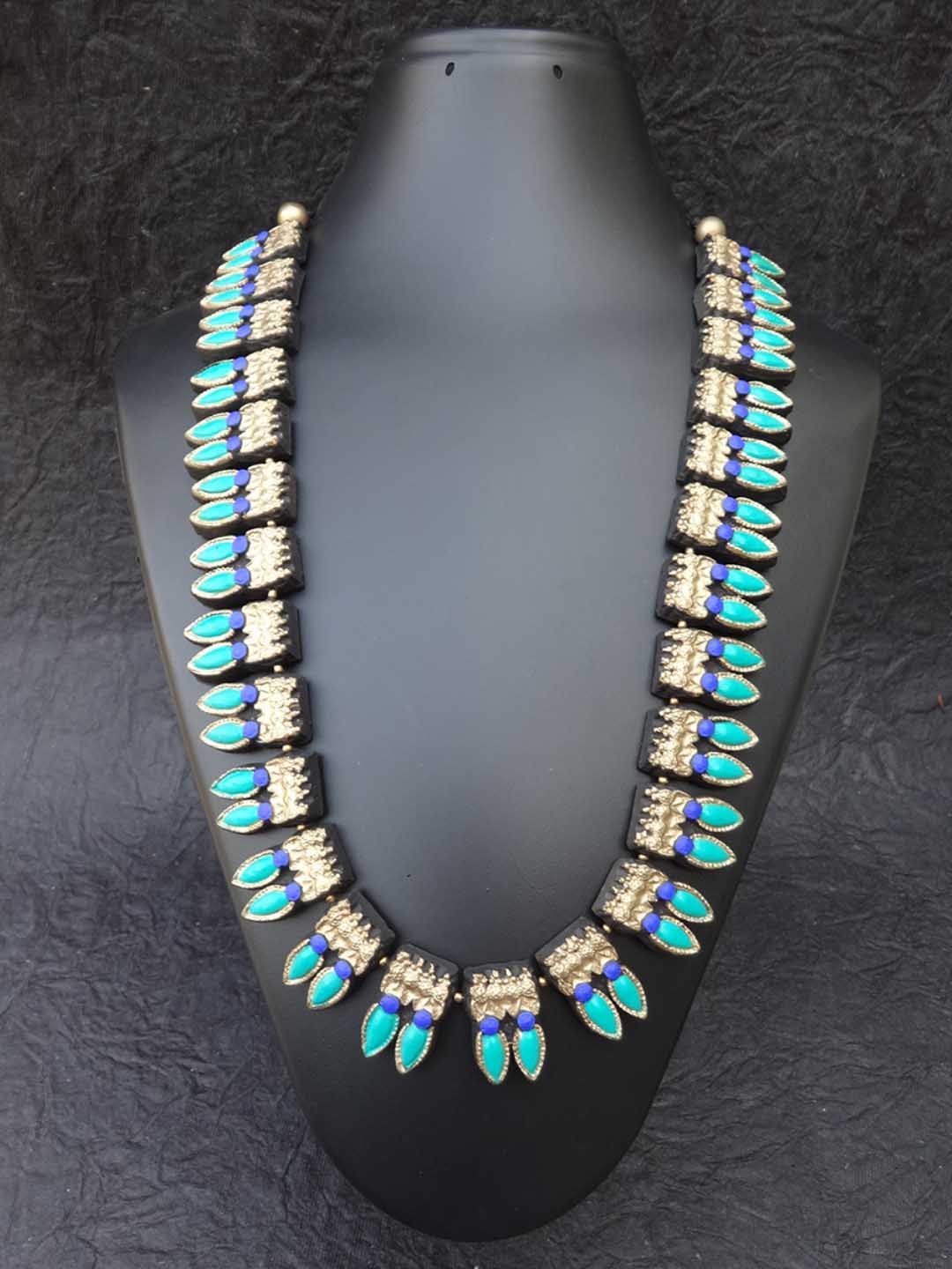 Antique Gold Toned Leaf Design Blue And Turquoise Color Long Handmade Terracotta Necklace Set