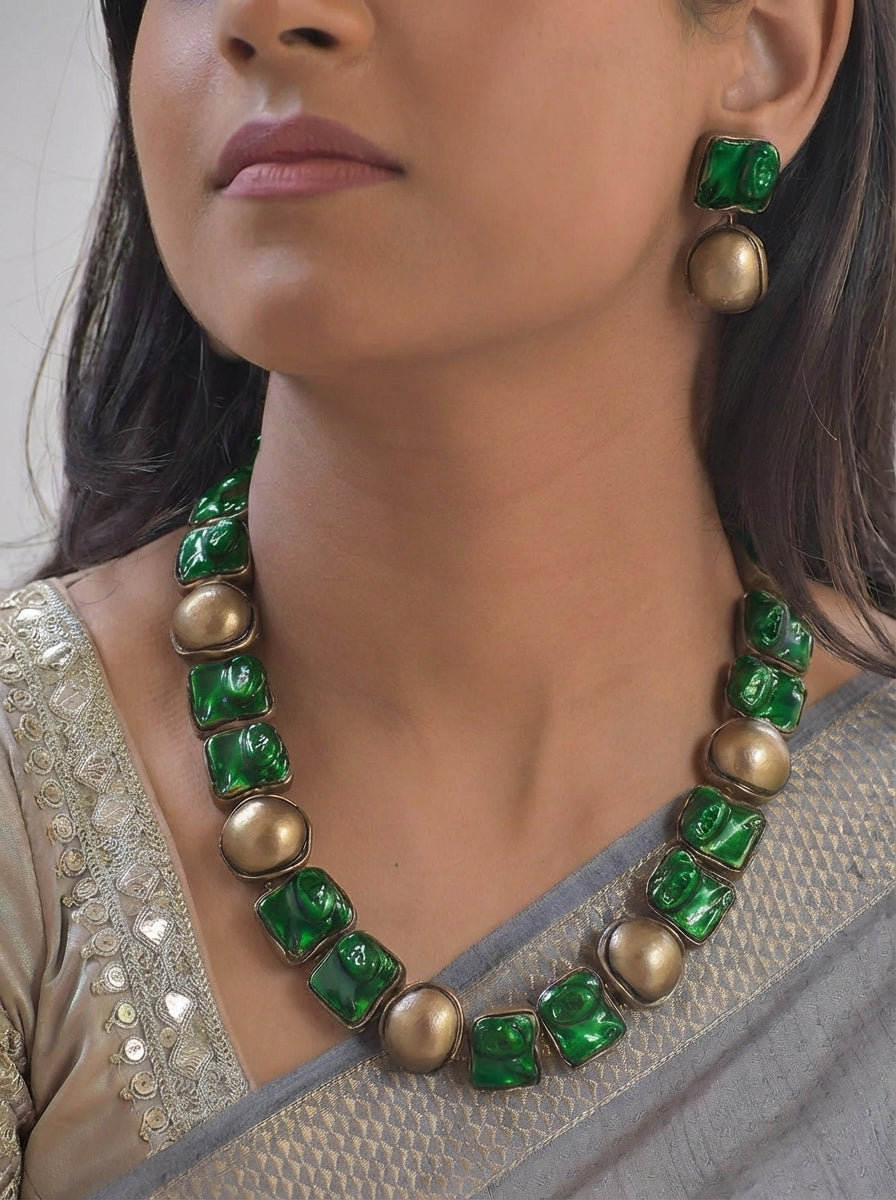 Elys — Royal Luxe Emerald Green/Antique Gold Imitation Pearl with Earrings