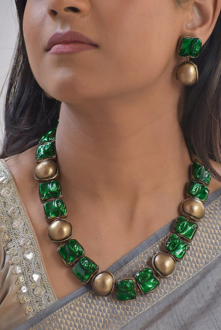 Elys — Royal Luxe Emerald Green/Antique Gold Imitation Pearl with Earrings