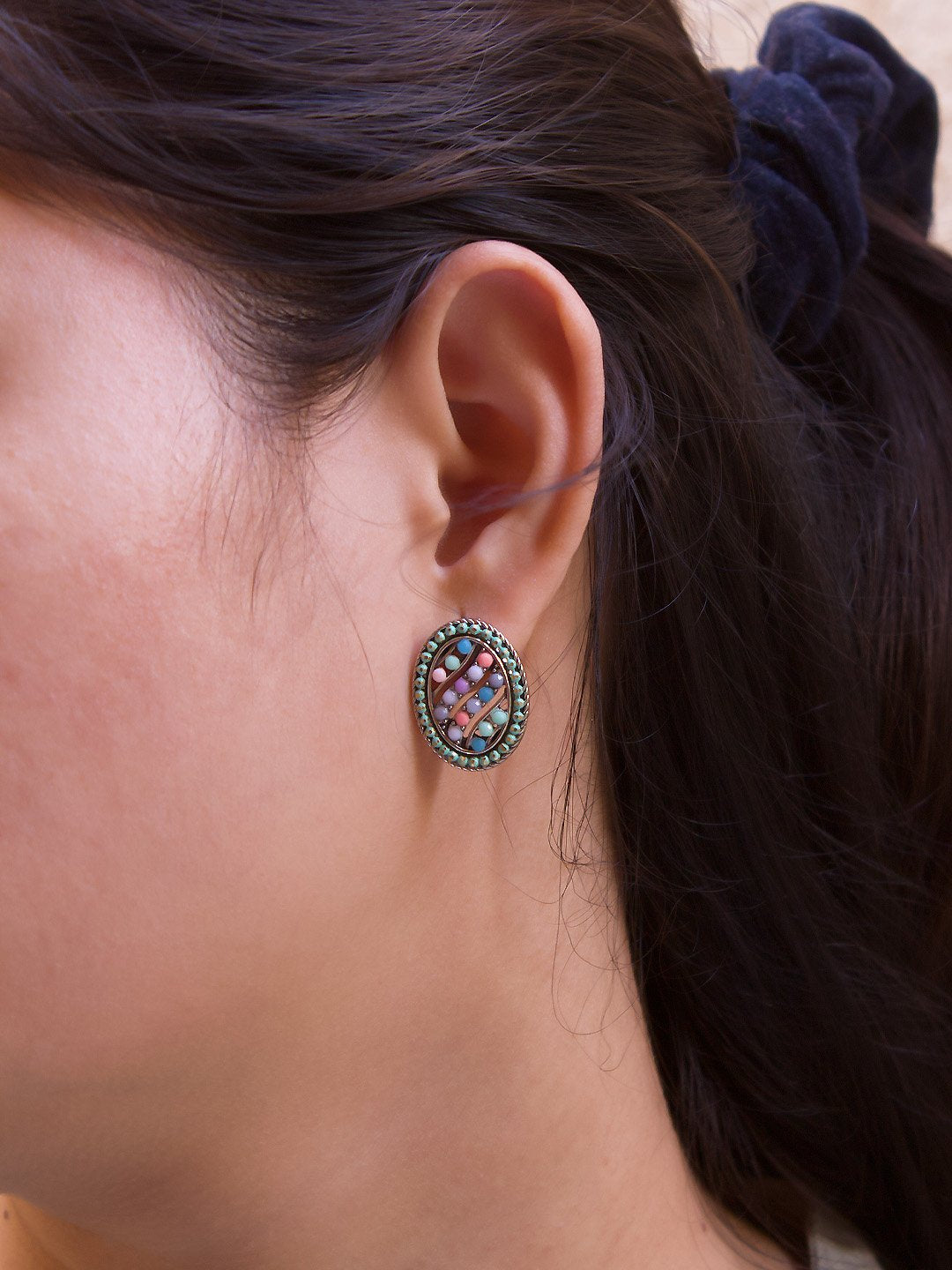 Oval Design Green Stud With Stones Earring
