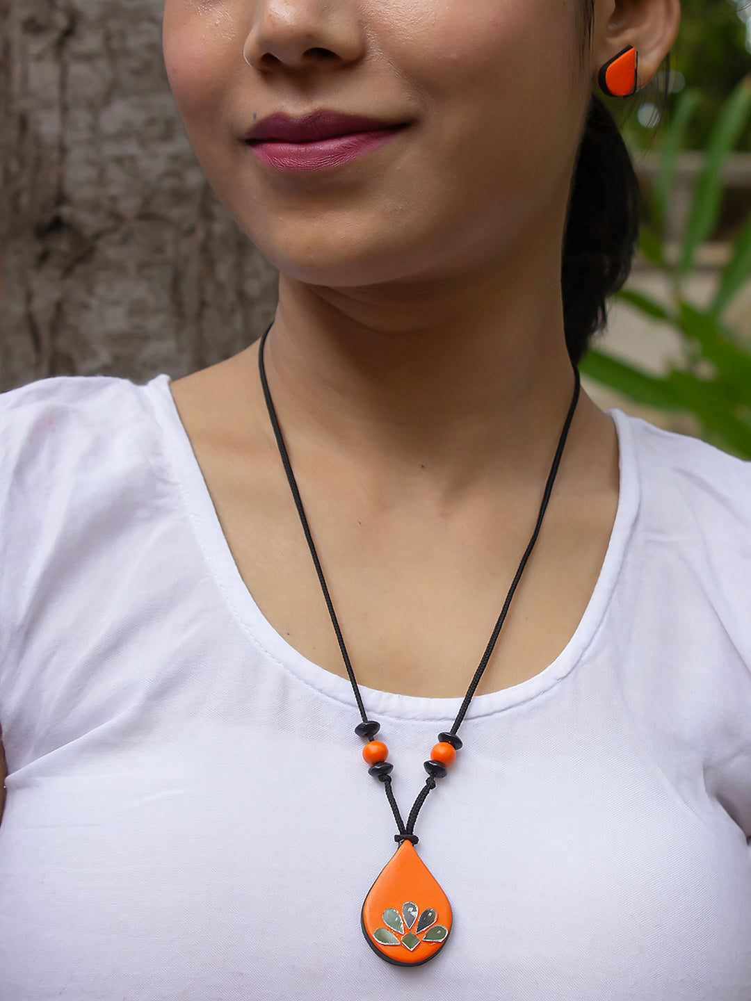 Orange Pear Shape Mirror Design Work Minimalistic Handmade Terracotta Necklace Set