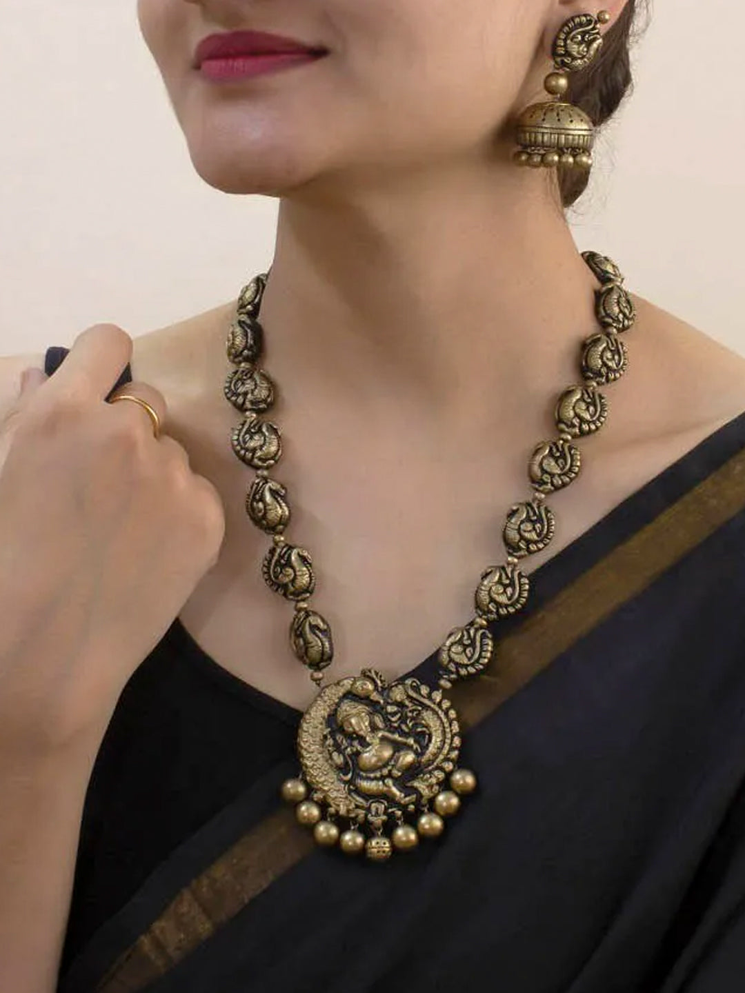 Surasa — Ganesha Design Hand Painted Terracotta Jewelry Set