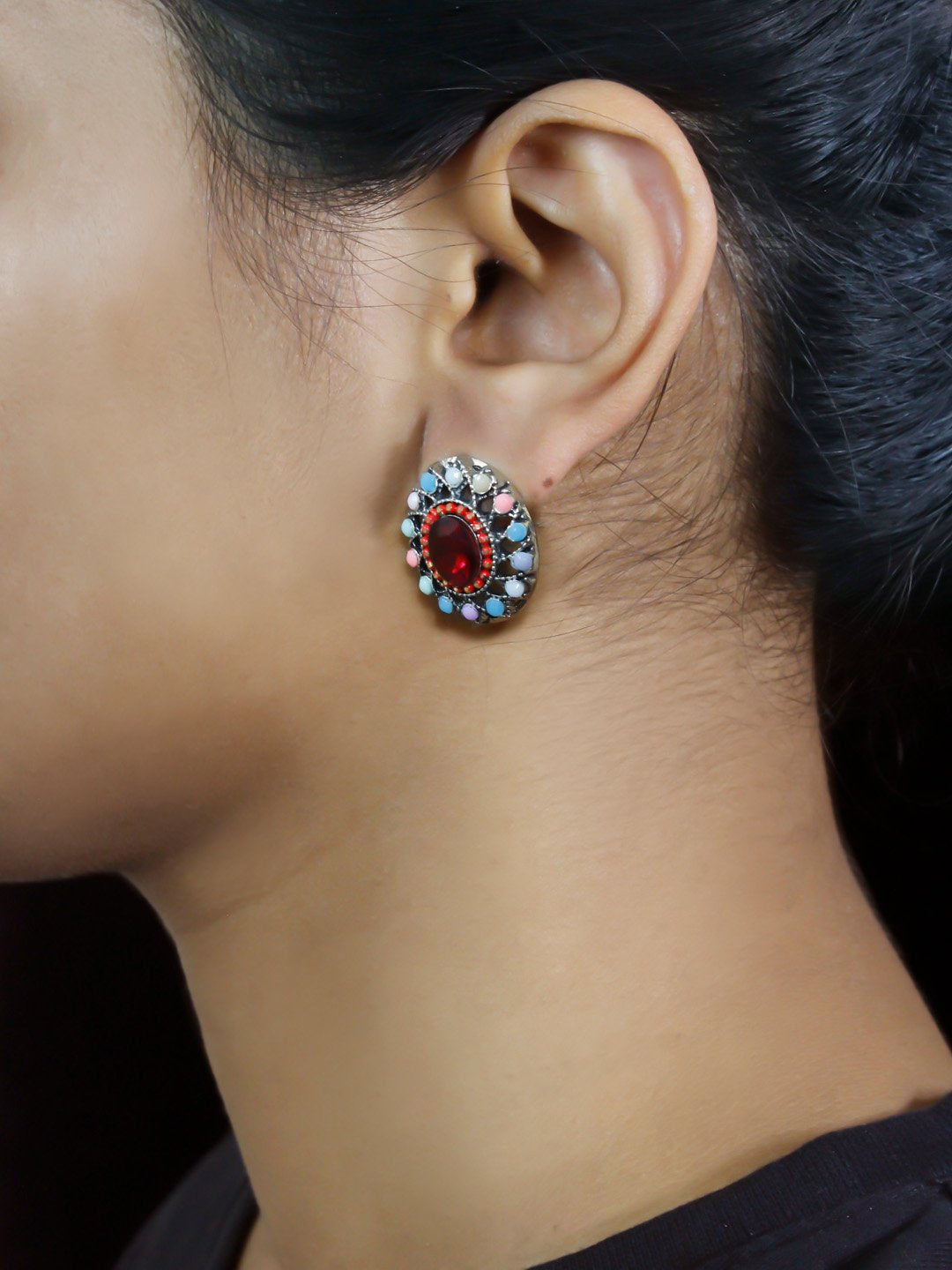 Oval Design Red Stud With Stones Earring