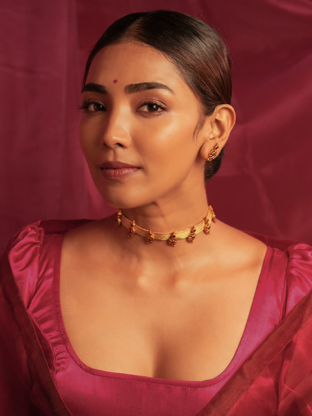 Zarola — Gold Tone White Zari Temple Choker Necklace Set