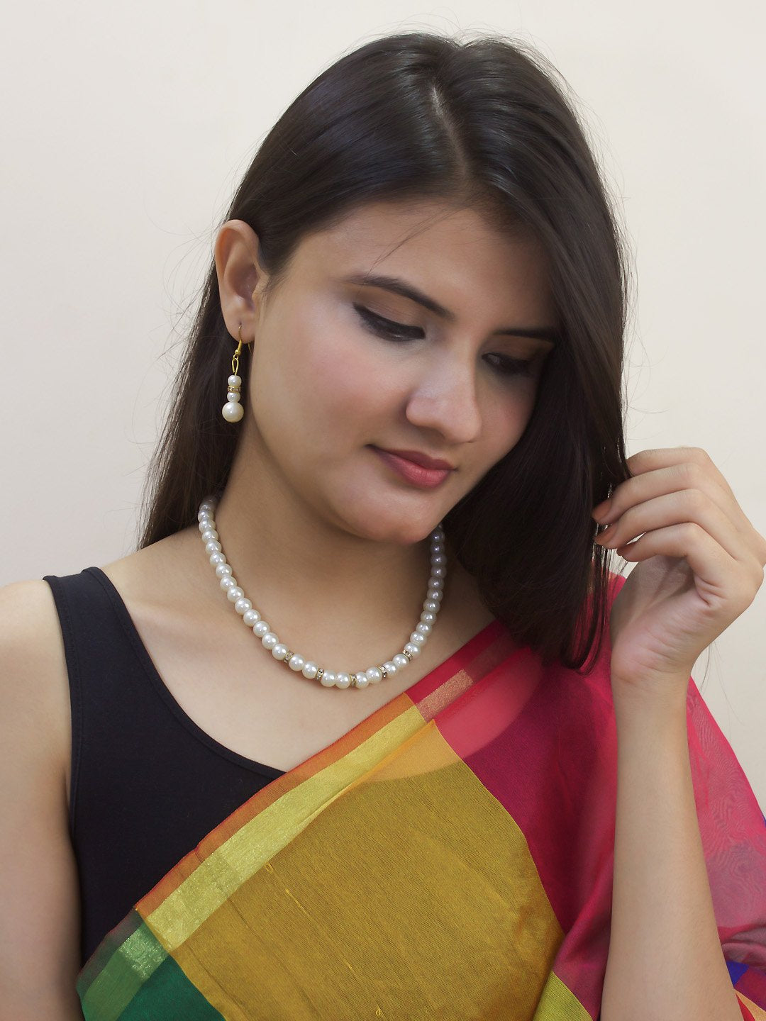 Gold Plated Circle Design White Color Beads Medium Necklace Set