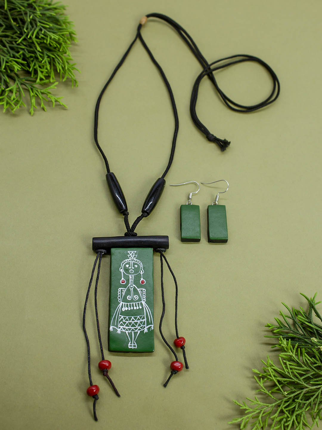 Green White Rectangular Shape Folk Art Warli Art Painting Handmade Terracotta Necklace Set