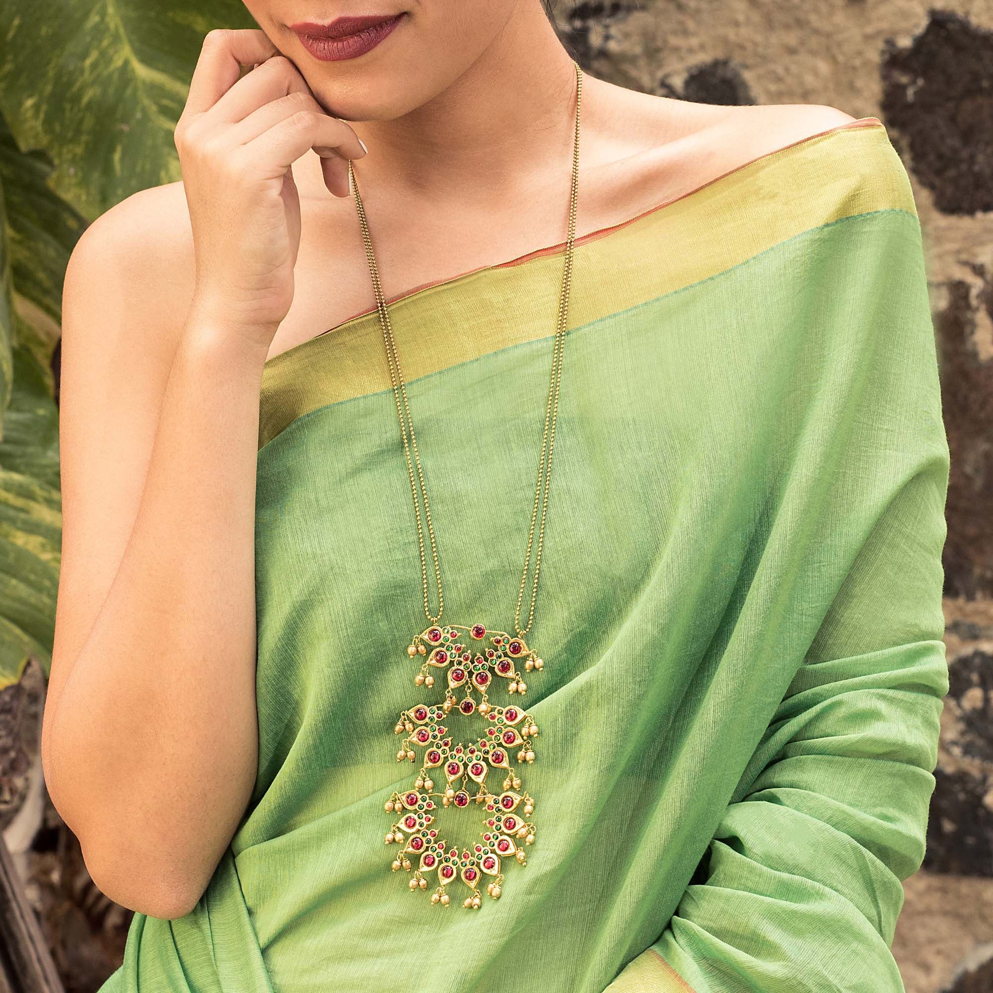 Designer Minimalist Layered Pendant Long Chain Necklace With Kemp Stones