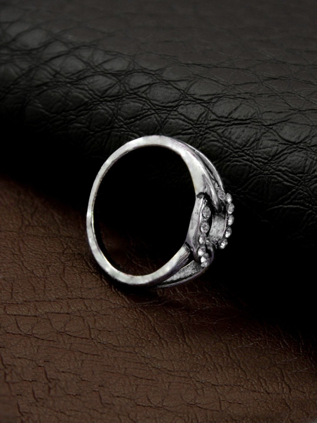 Silver Plated Geometric Design Finger Ring