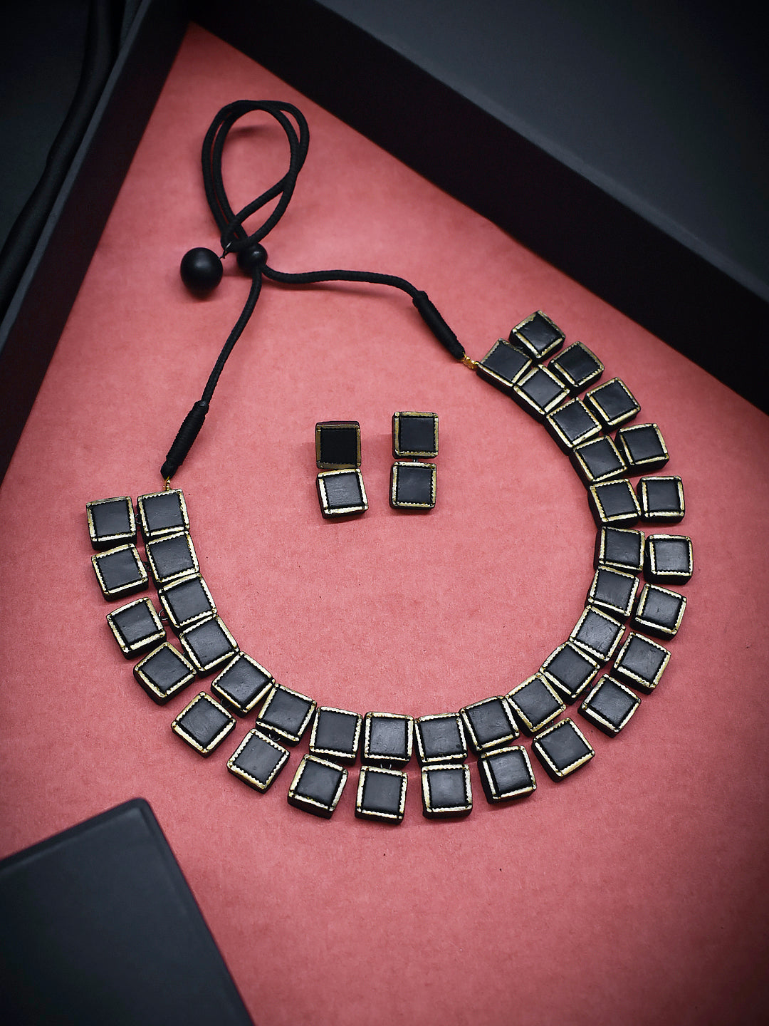 Mridulangi — Rectangular Design Hand Painted Terracotta Jewelry Set