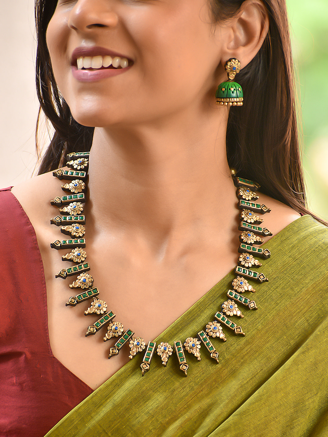 Terracotta Green Stone Necklace with Linear Motifs