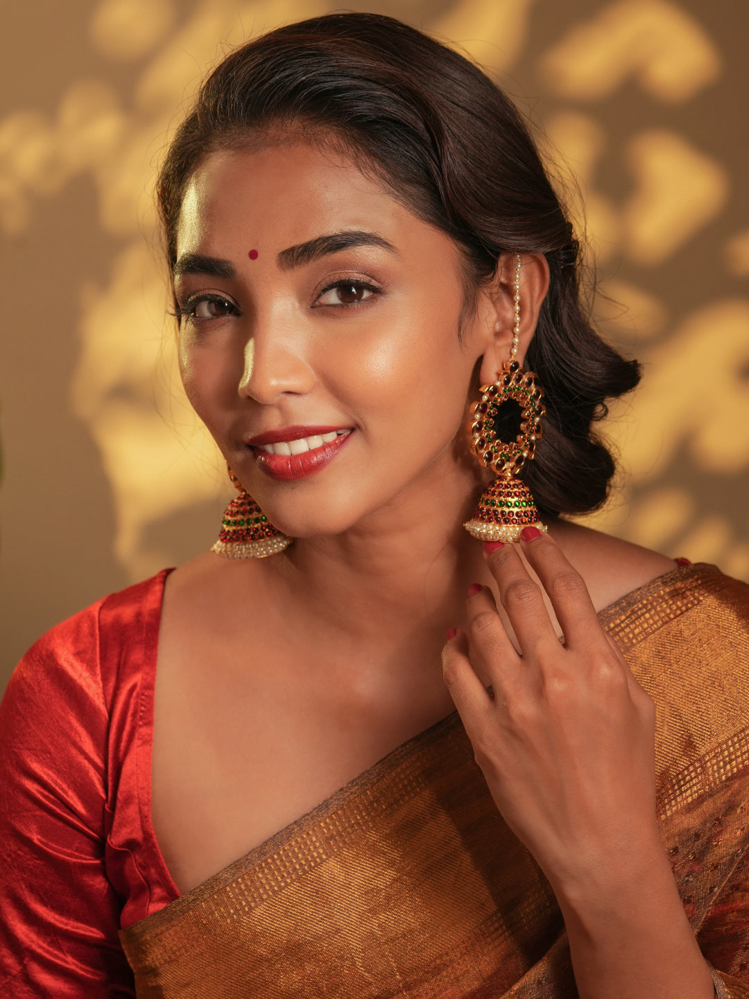 Gold tone temple Earring- Round earring with maatal
