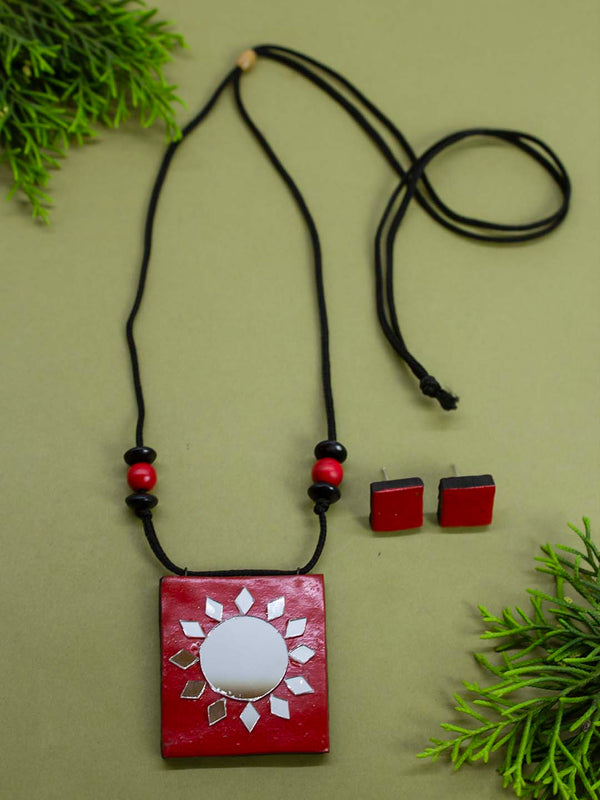 Red Geometric Square Shape Circular Pattern Mirror Work Minimalistic Handmade Terracotta Necklace Set