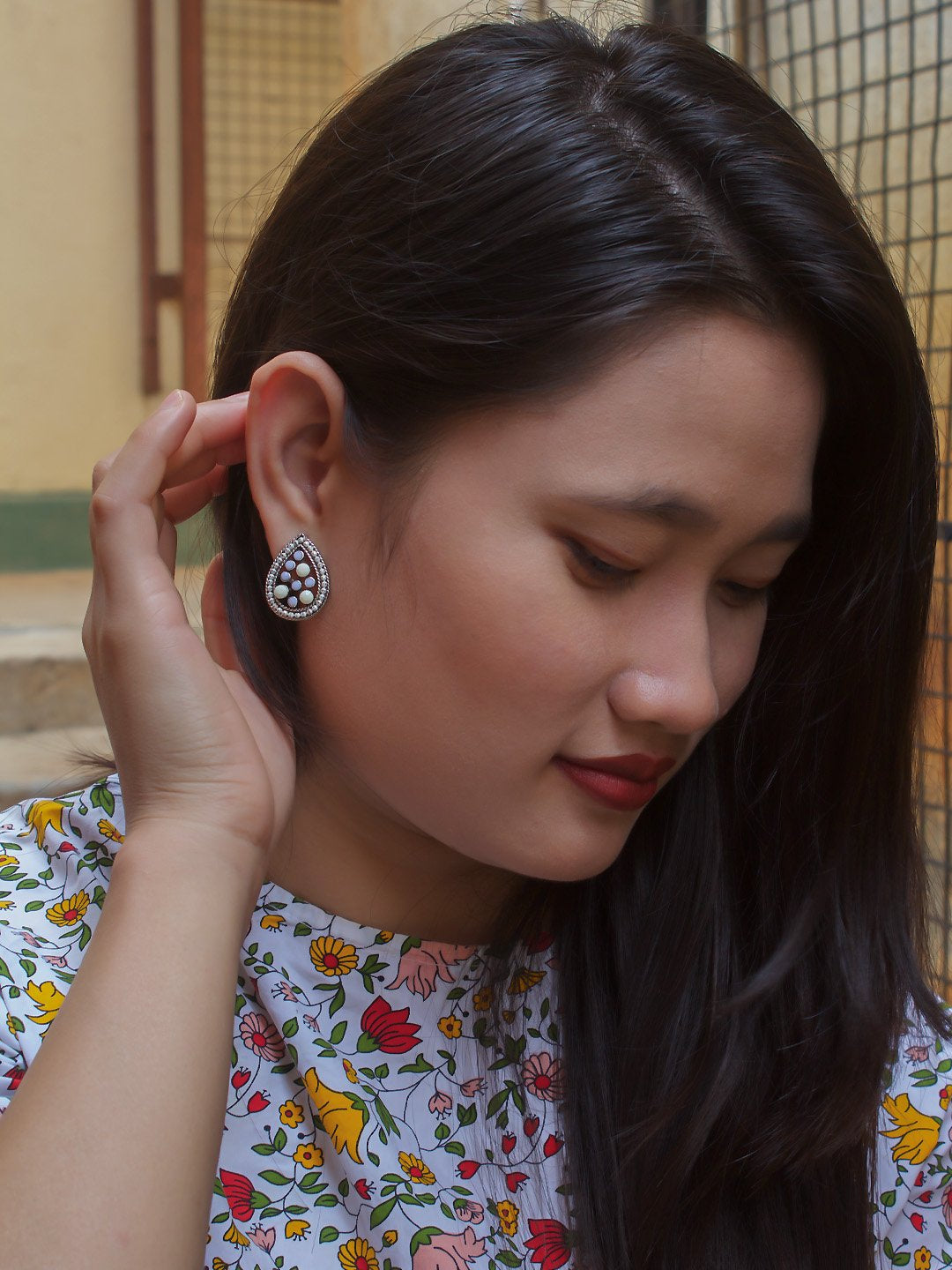 Tear Design  Beige Stud  With Stones Earring