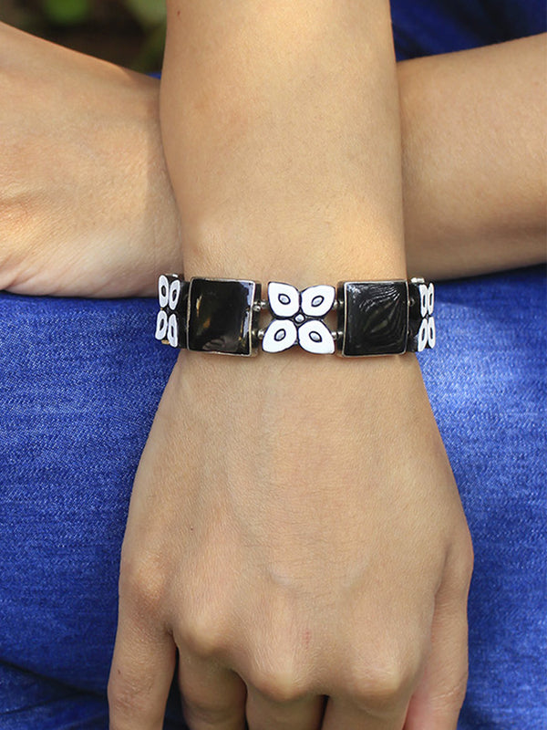 Handmade Terracotta  Floral Cubic Design Black White  Grey Silver Colour Kundan Stone Bracelet