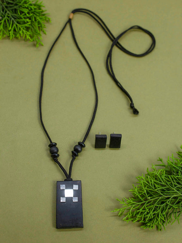 Black Geometric Rectangular Shape Mirror Work Minimalistic Handmade Terracotta Necklace Set