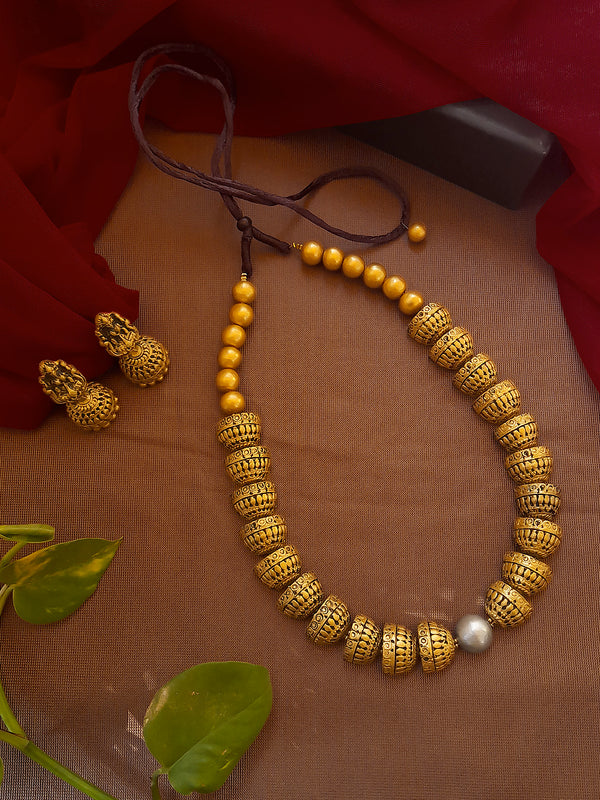 Antique Gold Toned Geometric Design With Pearl Terracotta Choker Necklace Set