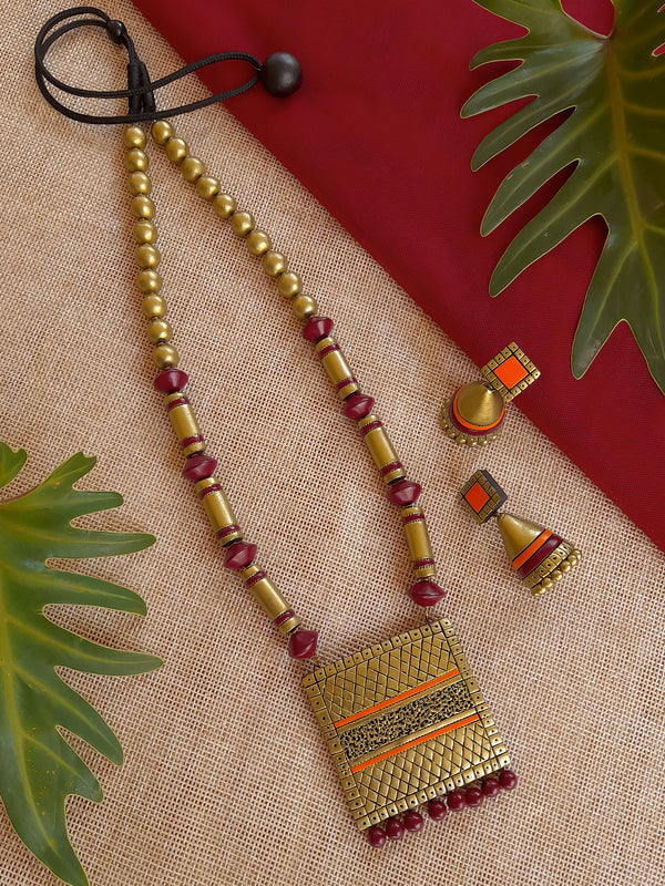 Maroon And Gold Color Square Shape Terracotta Necklace Set