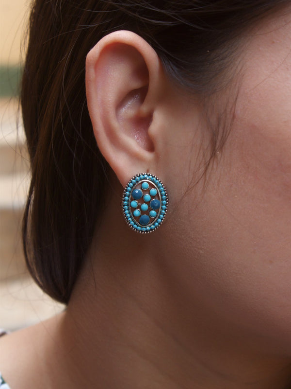 Oval Design  Blue Stud  With Stones Earring