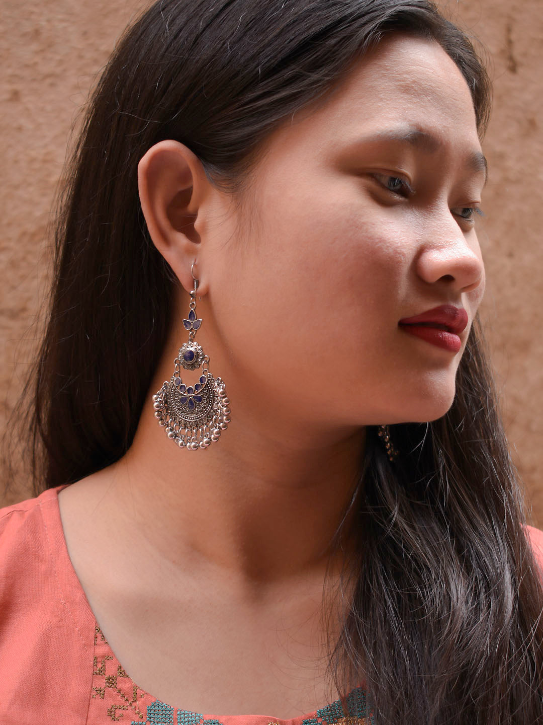 Floral Design Black Dangler Afghani Earring