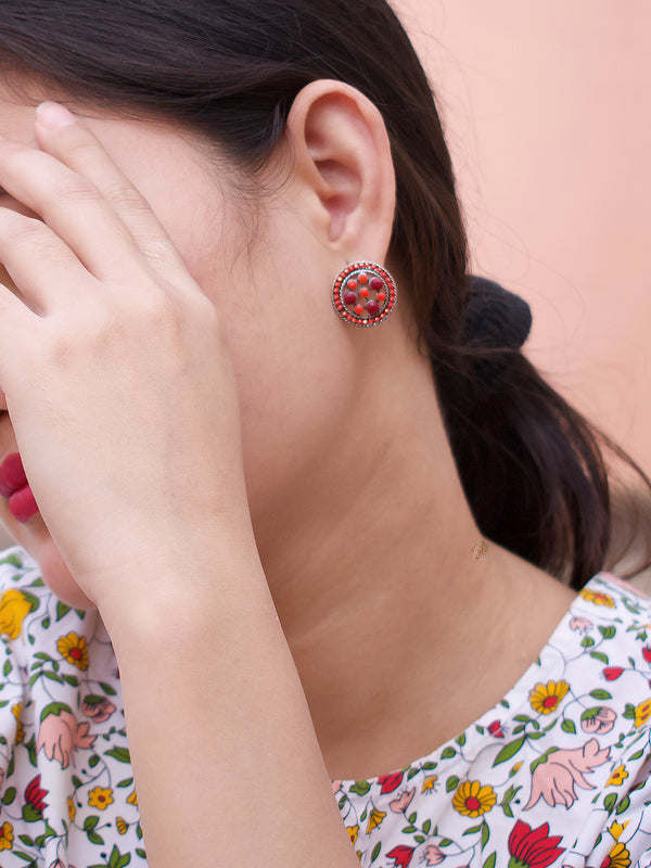 Round Design  Red Stud  With Stones Earring