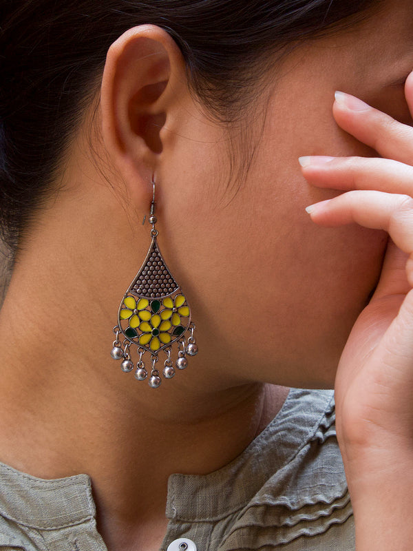 Leaf Design Yellow And Blue Earring