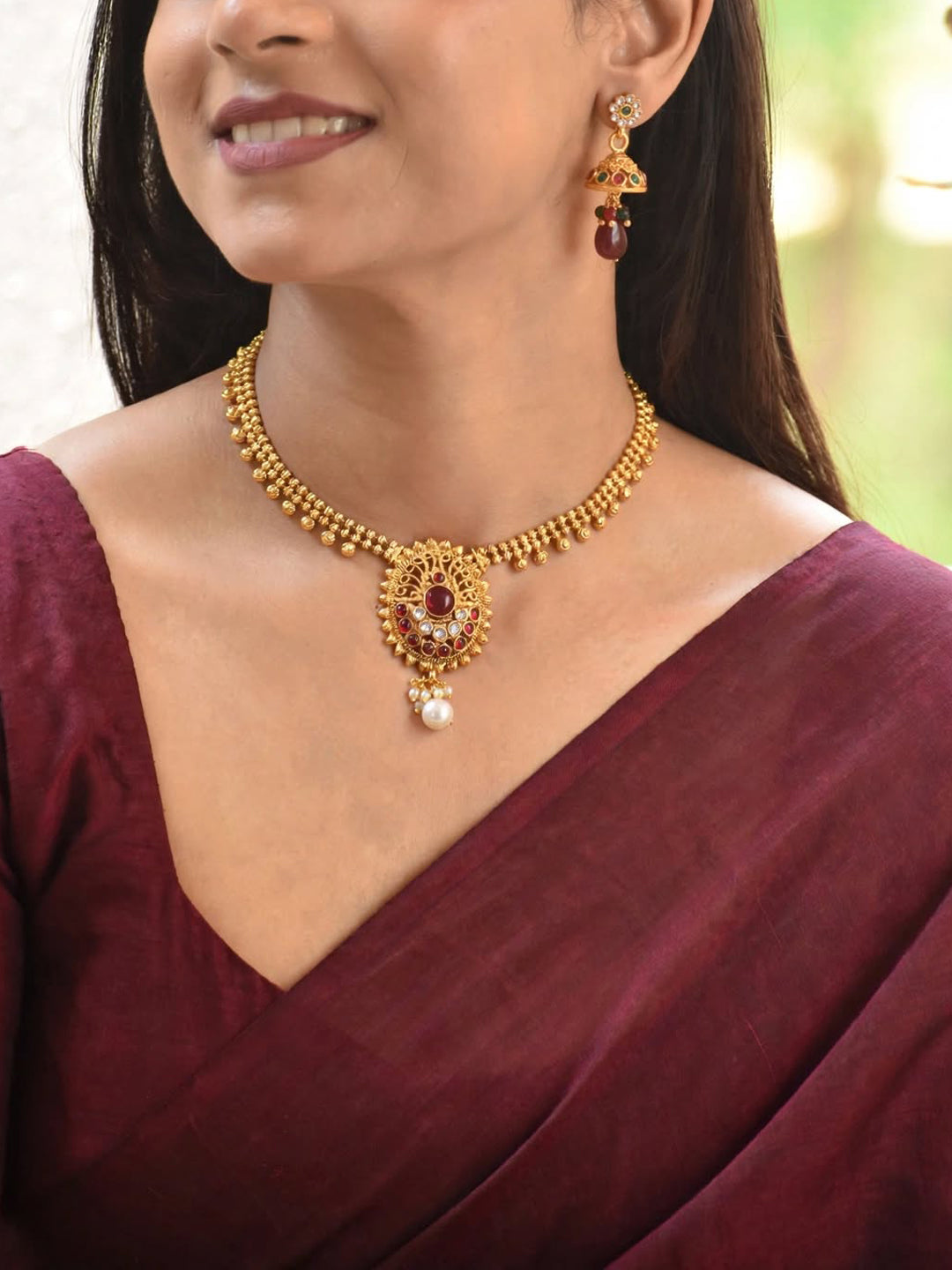 Avismaya Antique Gold Plated 2 Line Necklace With Round Shape Pendant Necklace Set