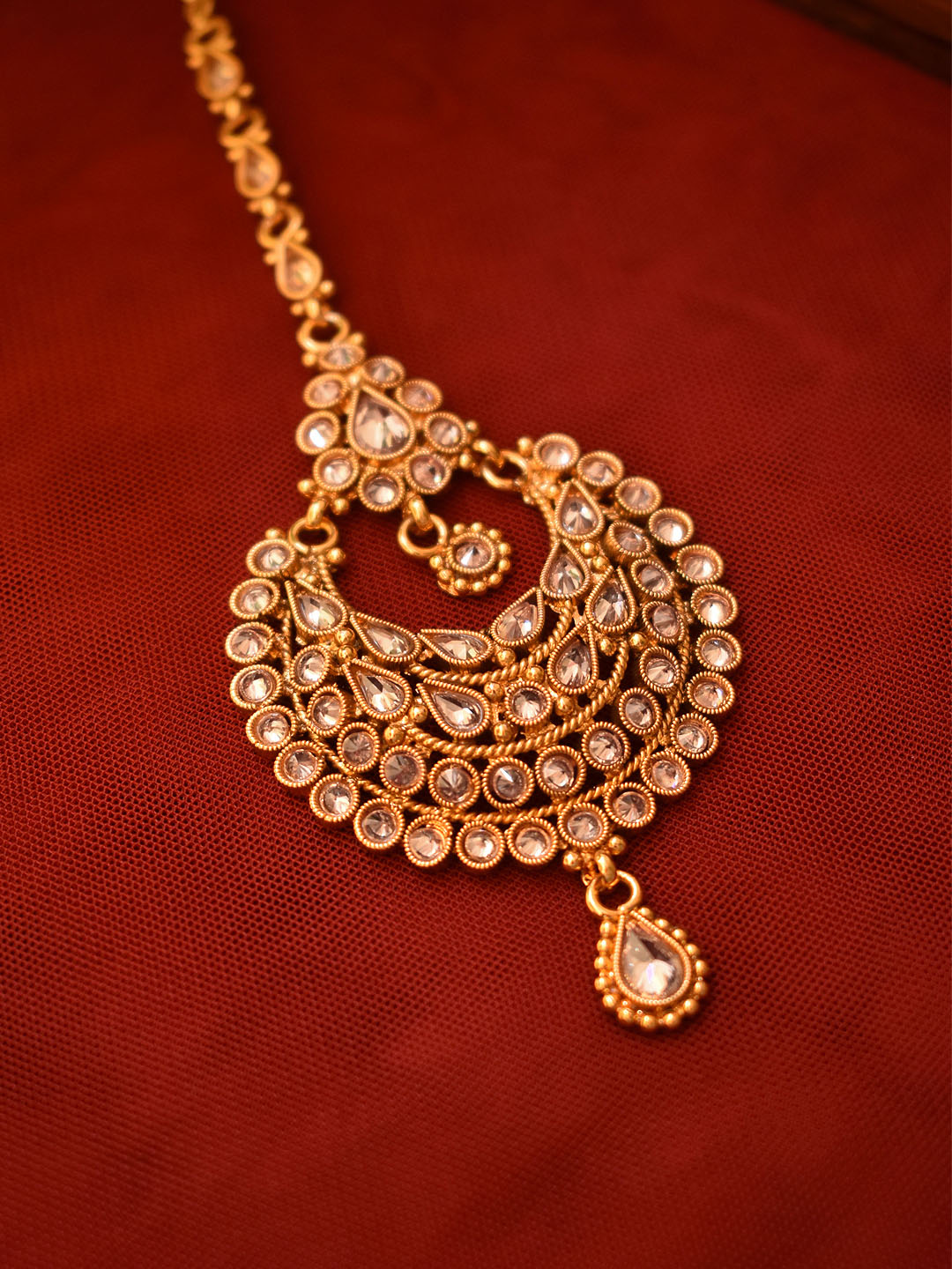 Circular Design Brass Maang Tikka