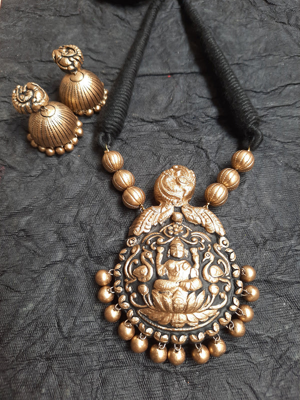 Antique Gold Toned Lakshmi Design Pendant Terracotta Medium Necklace Set