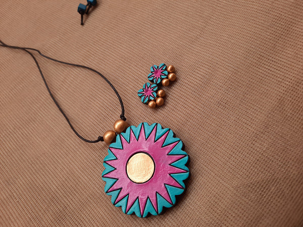 Antique Gold Toned Pink And Blue Color Circular Shape Star Design Pendant Terracotta Medium Necklace Set