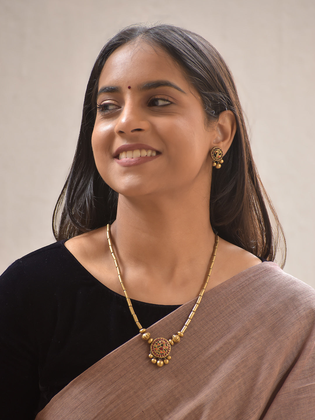 Shrinika – Handmade Terracotta Mandala Pendant Necklace Set with Antique Gold Accents