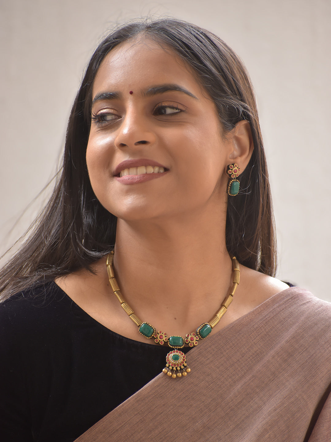 Terracotta Emerald Blossom Necklace Set With Earrings