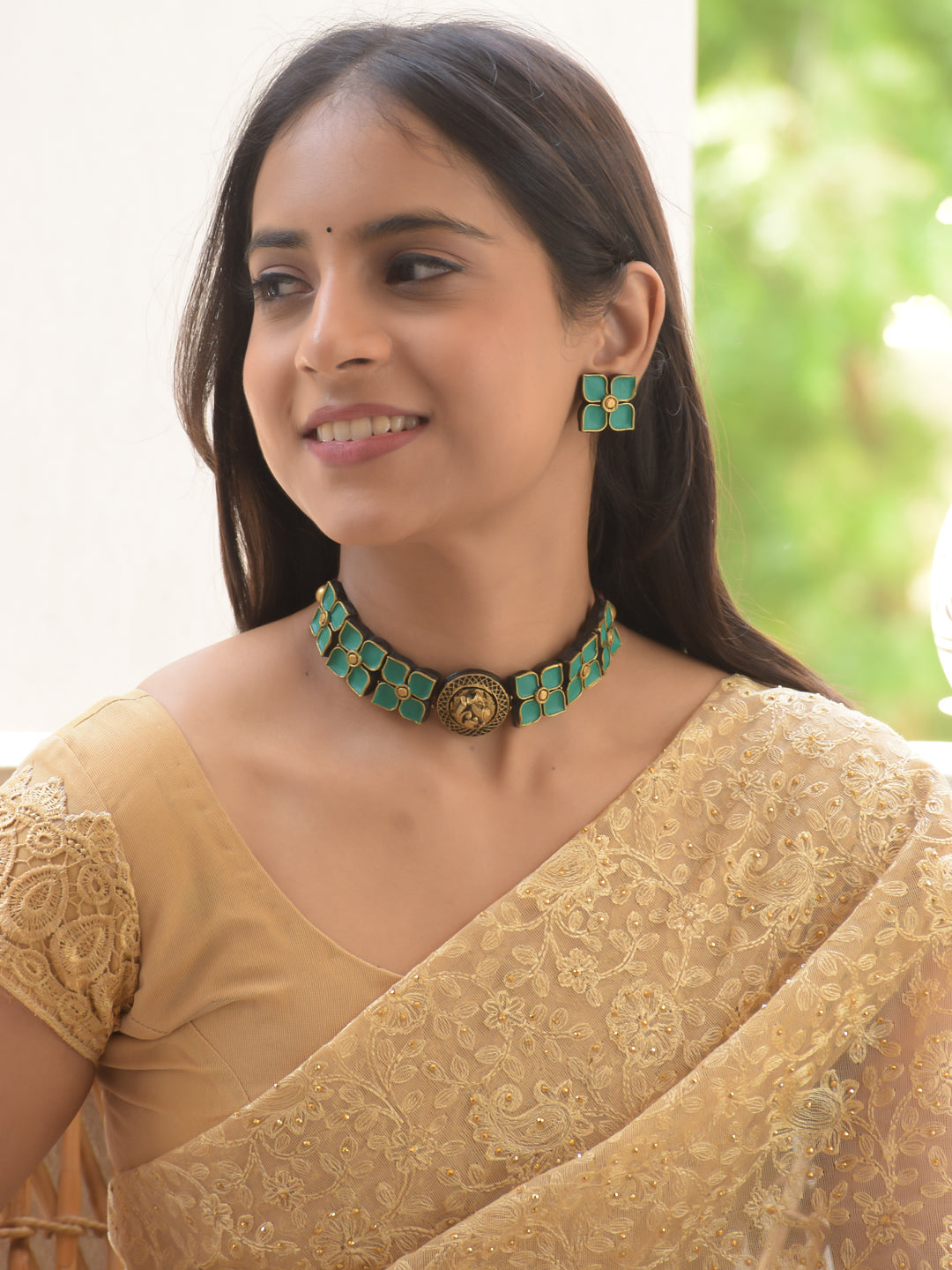 Floral Turquoise Antique Gold Choker Necklace Set