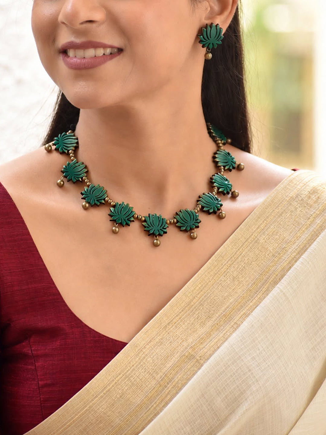 Harini – Handmade Emerald Green Lotus Necklace Set