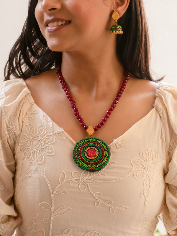 Pink Green and Maroon Abstract Design Handmade Terracotta Necklace Set