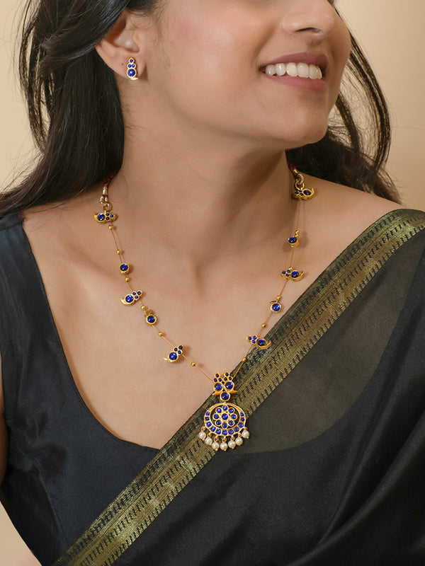 Premium Gold Finish Blue Single Layer Kemp Stones Necklace Set