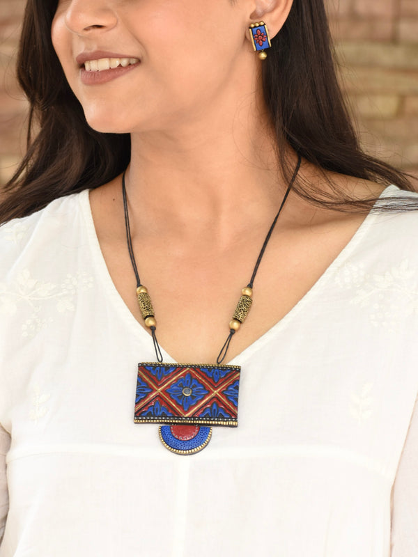 Antique Gold Ink Blue Dark Pink Criss Cross Pattern Rectangular Design Handmade Terracotta Necklace Set